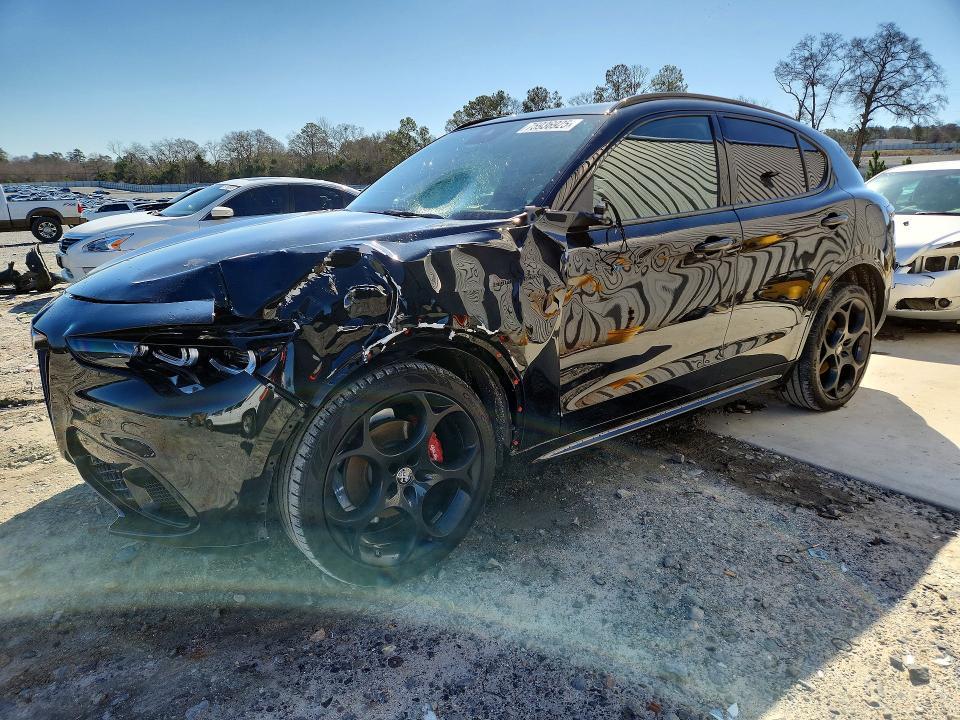 2024 Alfa Romeo Stelvio ti