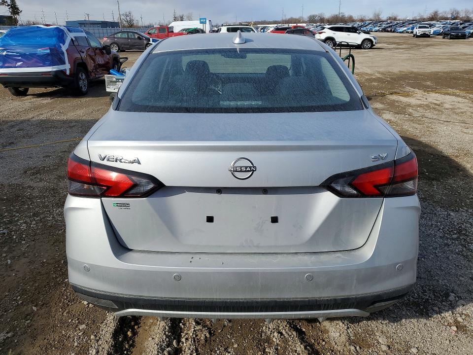 2023 Nissan Versa sv