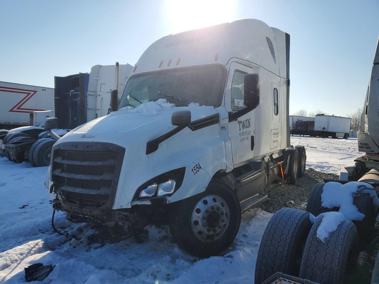 2020 Freightliner Cascadia 1-Semi Truck