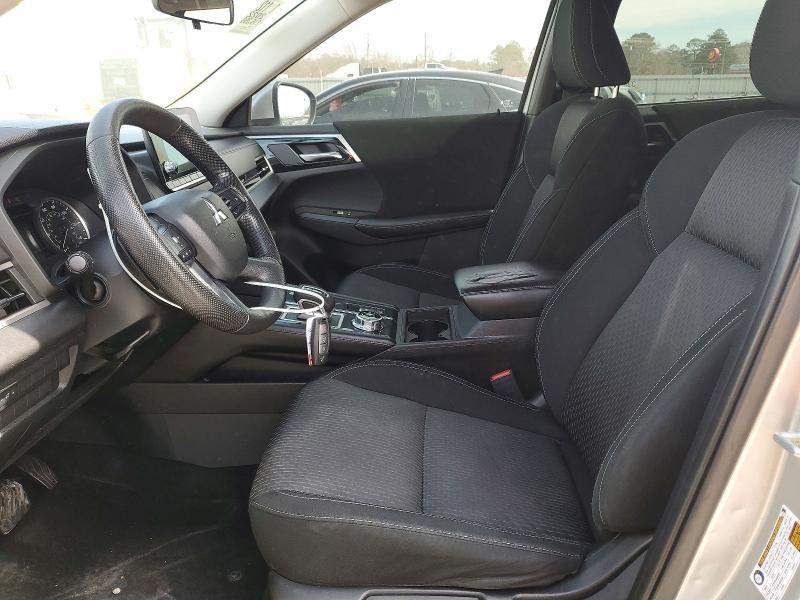 2022 Mitsubishi Outlander es