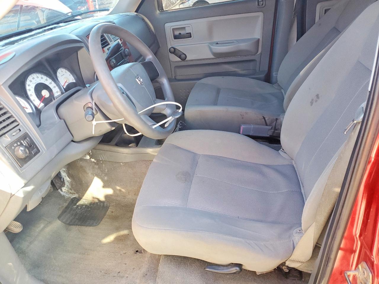 2006 Dodge Dakota Quattro