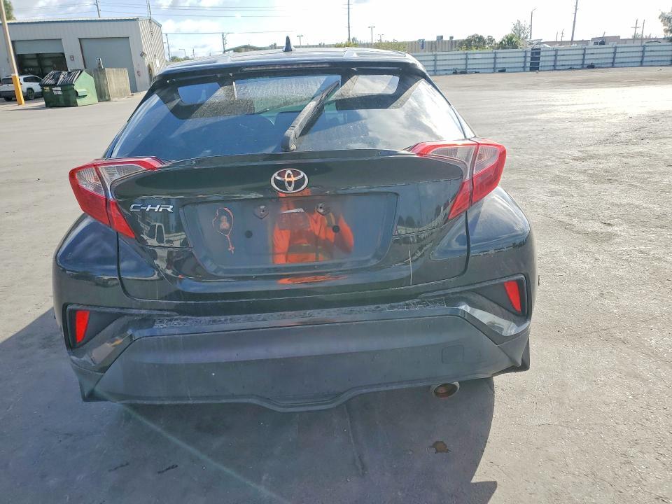 2018 Toyota C-hr xle