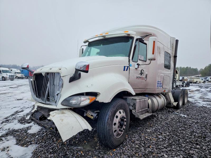 2016 International LF687 Semi Truck