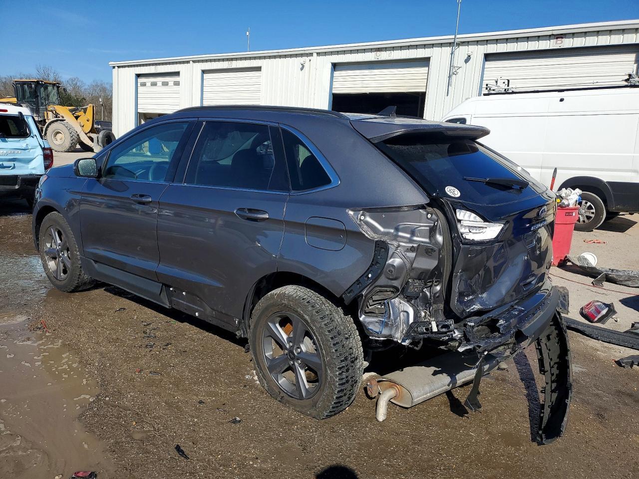 2022 Ford Edge sel