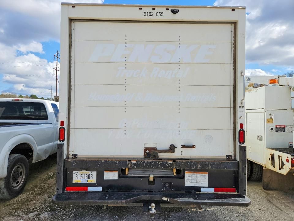 2021 GMC Savana box Truck