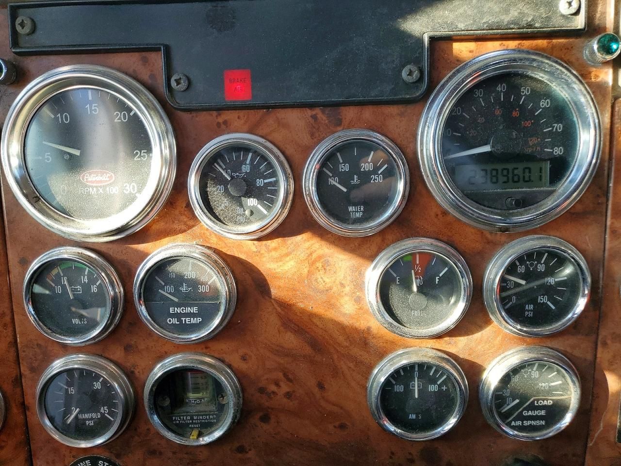 2000 Peterbilt 379 Semi Truck