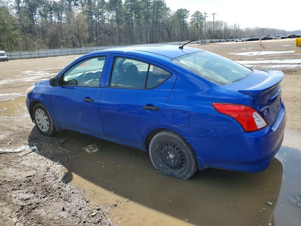 2015 Nissan Versa 1.6 s Plus