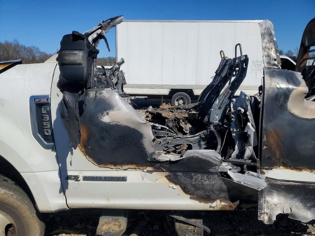 2019 Ford F350 Super Duty Flatbed Truck