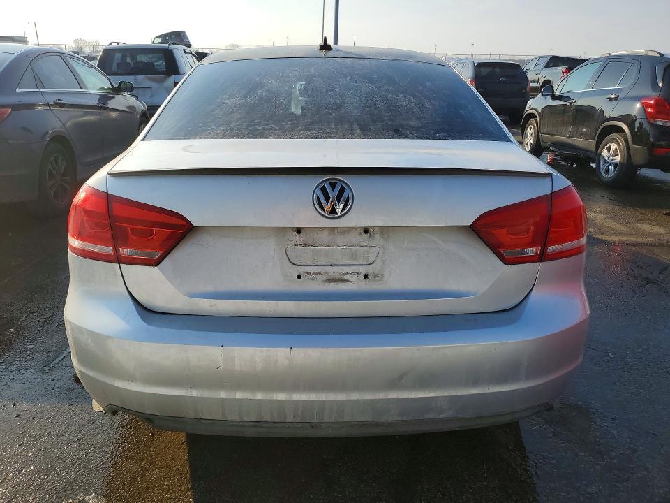 2013 Volkswagen Passat se