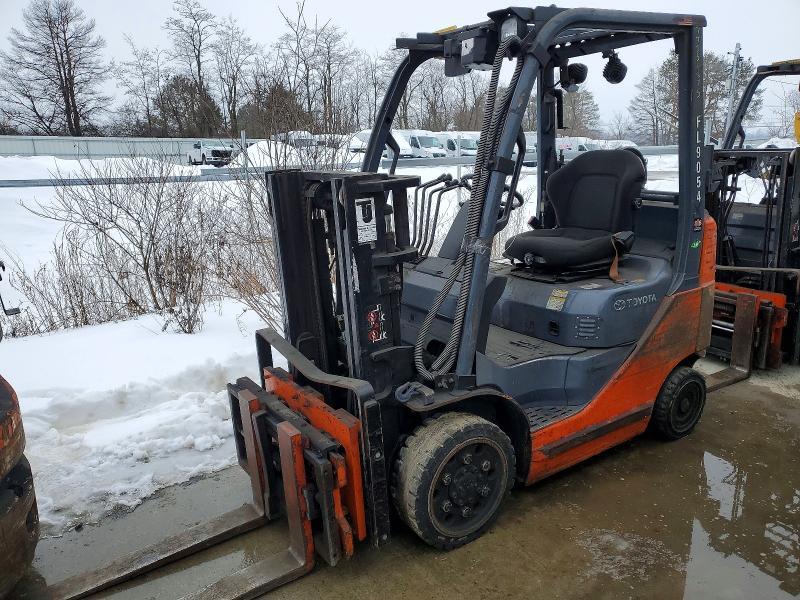 2014 Toyt Forklift-forklift
