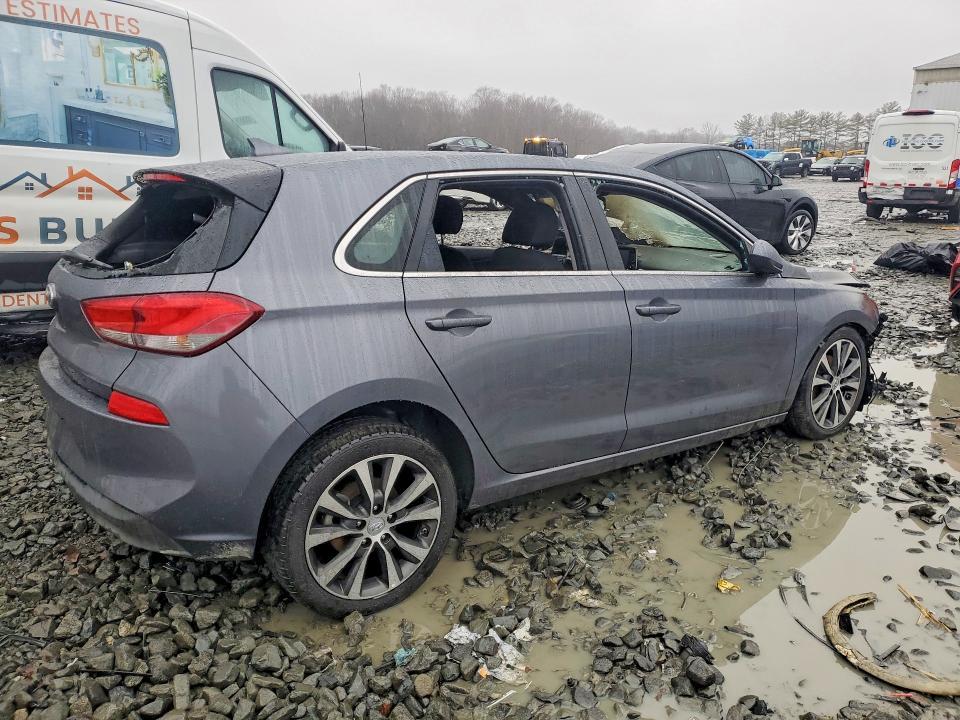 2019 Hyundai Elantra gt Base