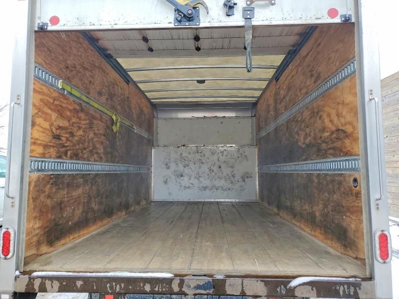 2022 Ford Econoline E450 Super Duty Cutaway Van