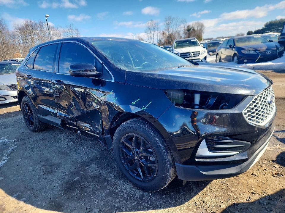 2023 Ford Edge sel