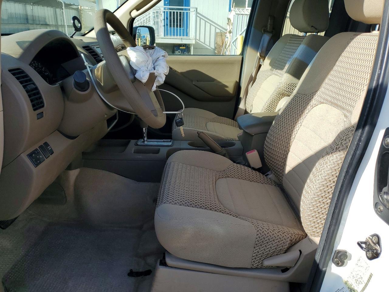 2005 Nissan Frontier SE