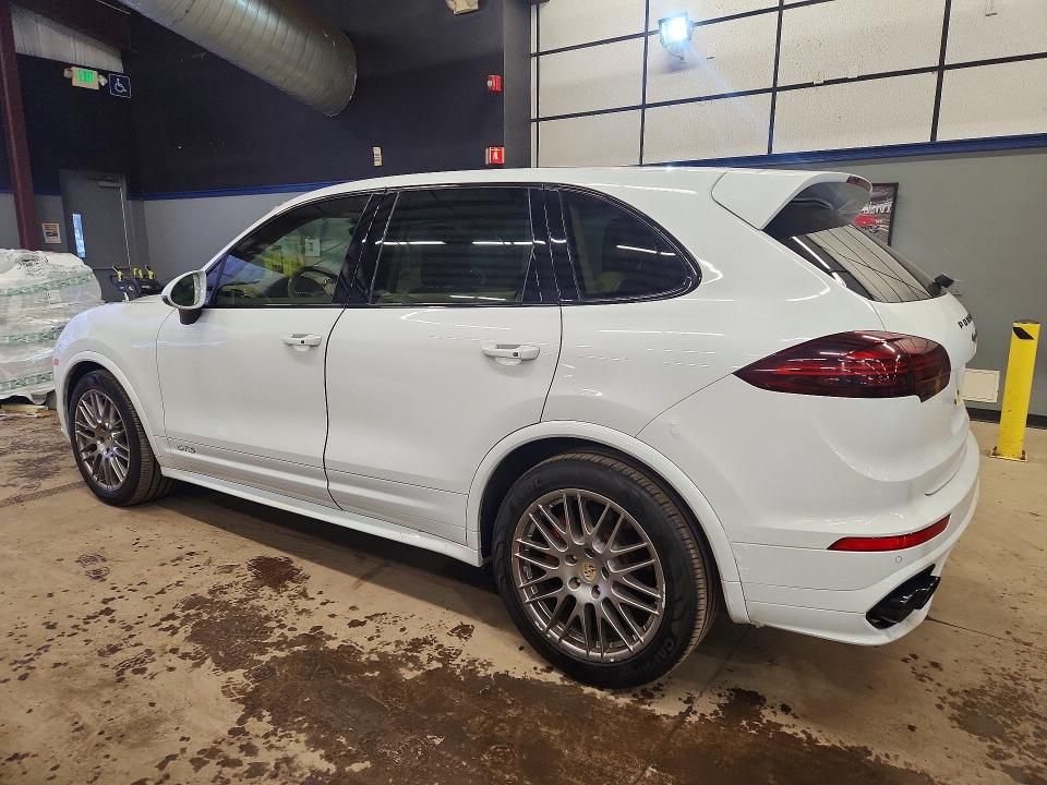 2016 Porsche Cayenne gts