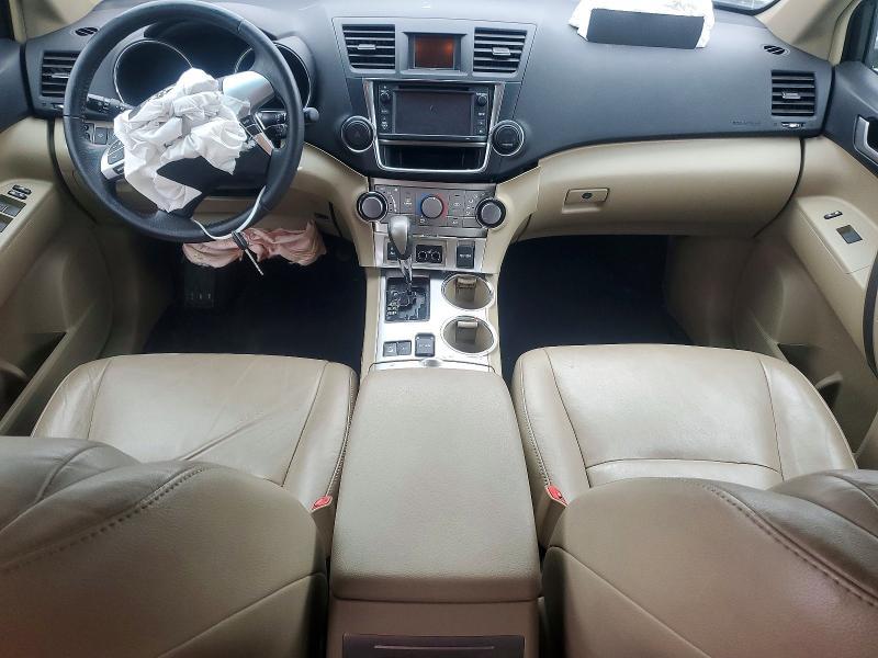 2013 Toyota Highlander se