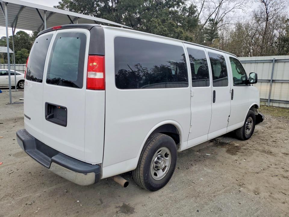 2019 Chevrolet Express G2500 LT