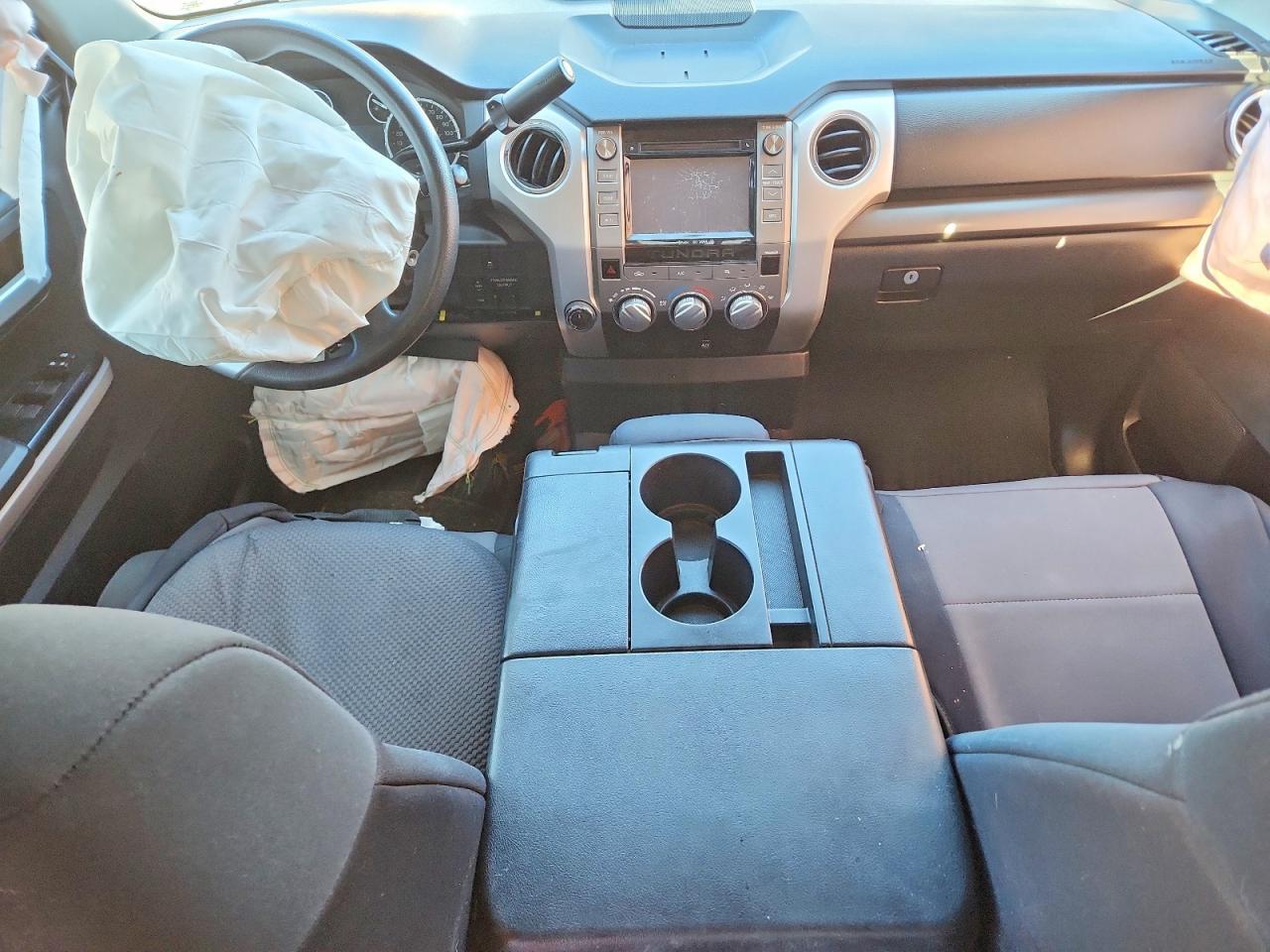 2016 Toyota Tundra SR5