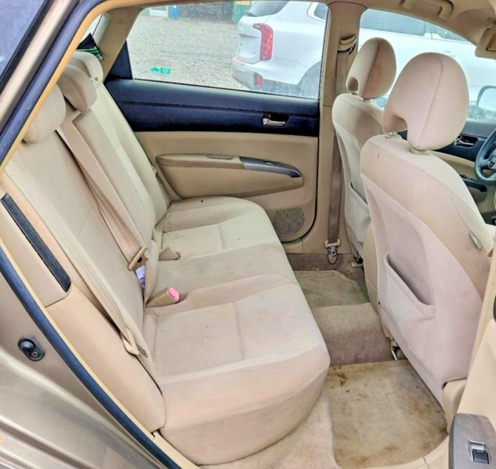 2005 Toyota Prius Base