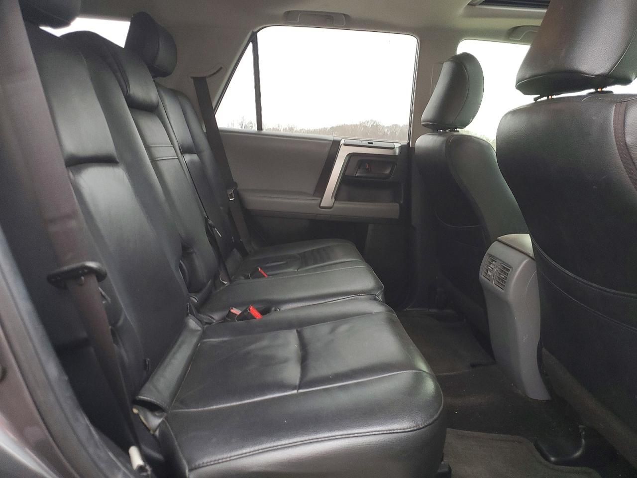 2013 Toyota 4runner SR5