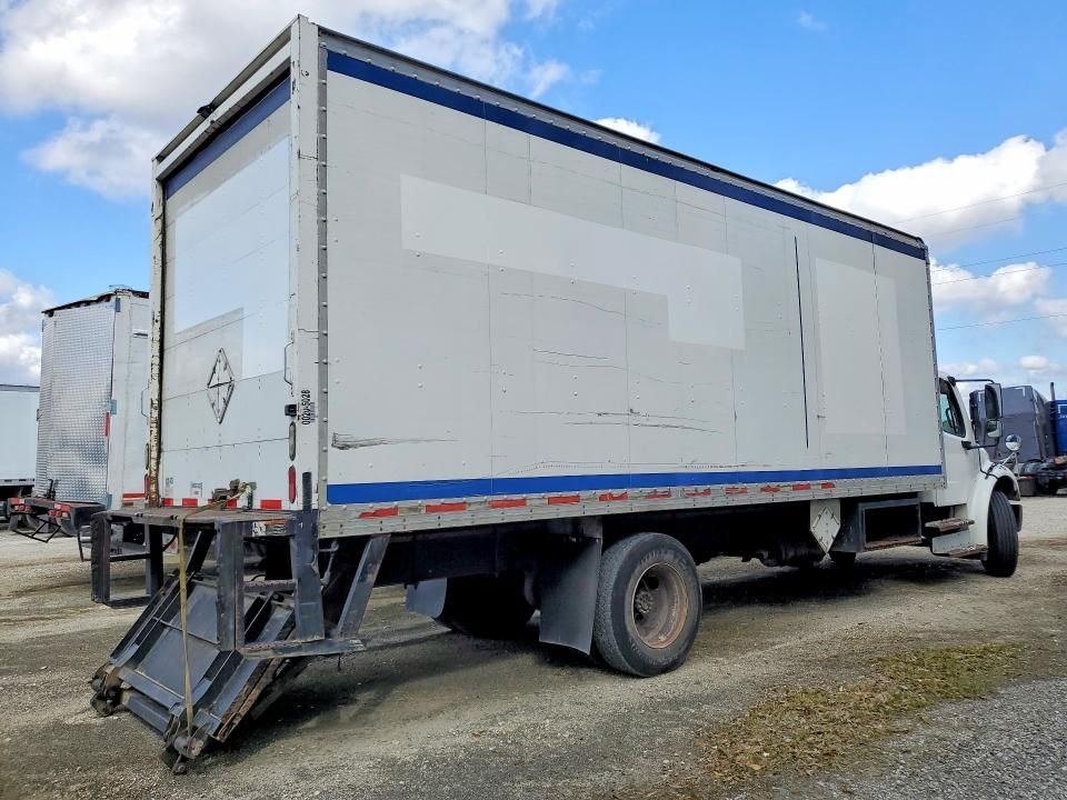 2015 Freightliner Business Class M2 box Truck