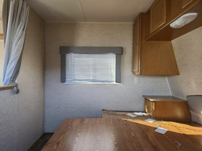 2005 Dutchmen Four Winds Camper