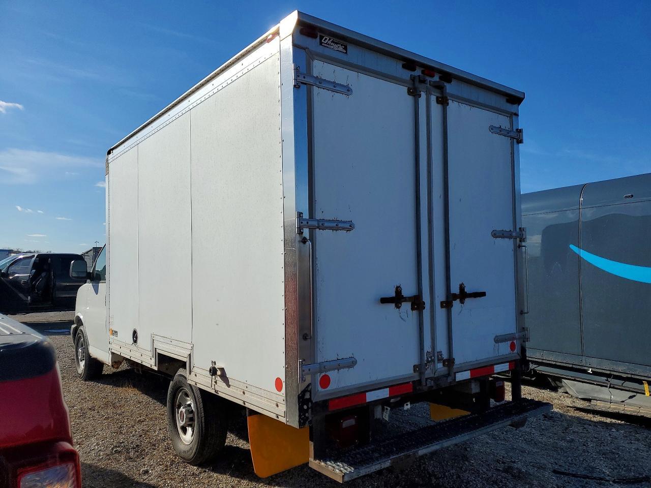 2013 GMC Savana Cutaway G3500