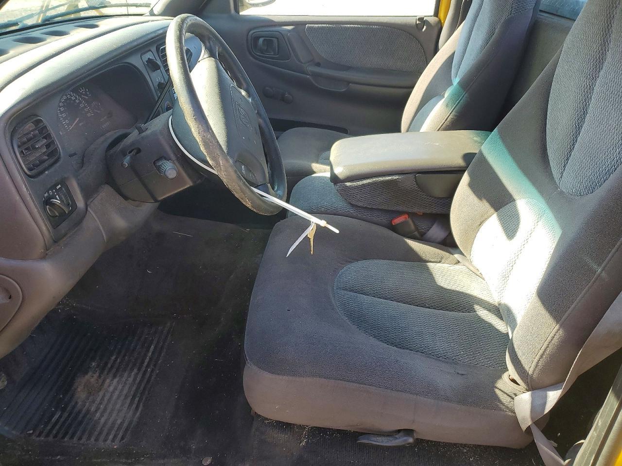 1999 Dodge Dakota