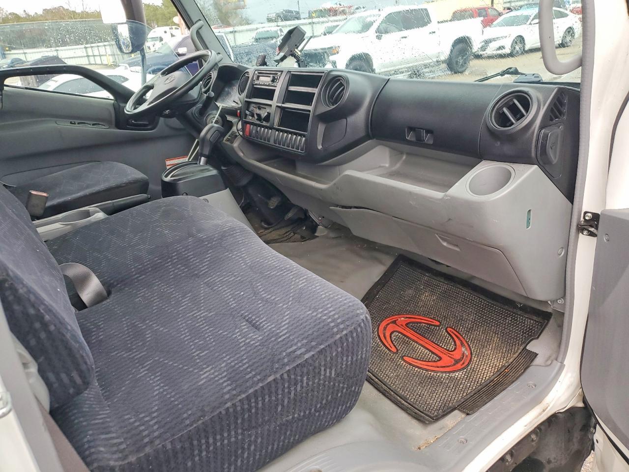 2019 Hino 155