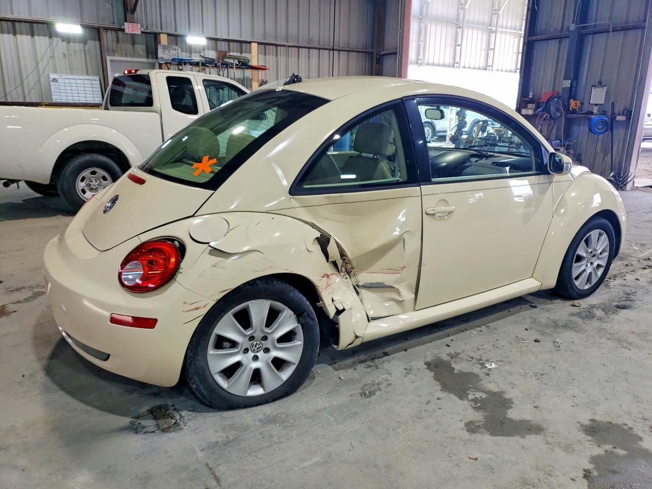 2008 Volkswagen New Beetle s