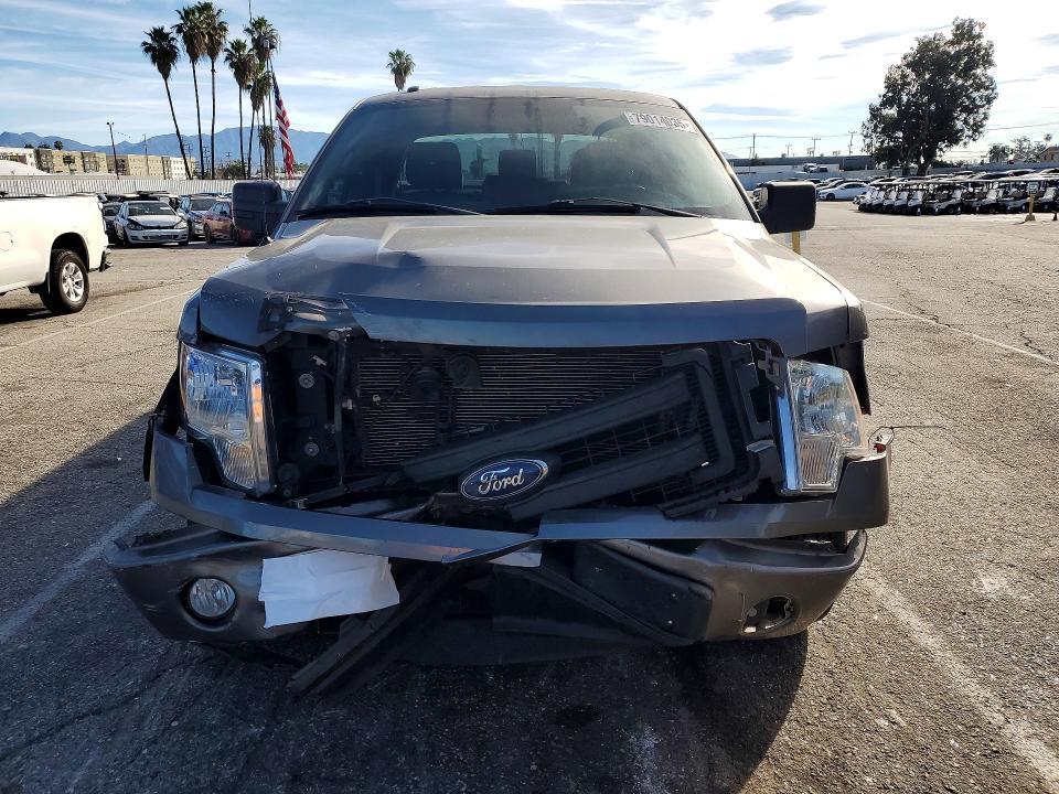 2013 Ford F150 Super cab