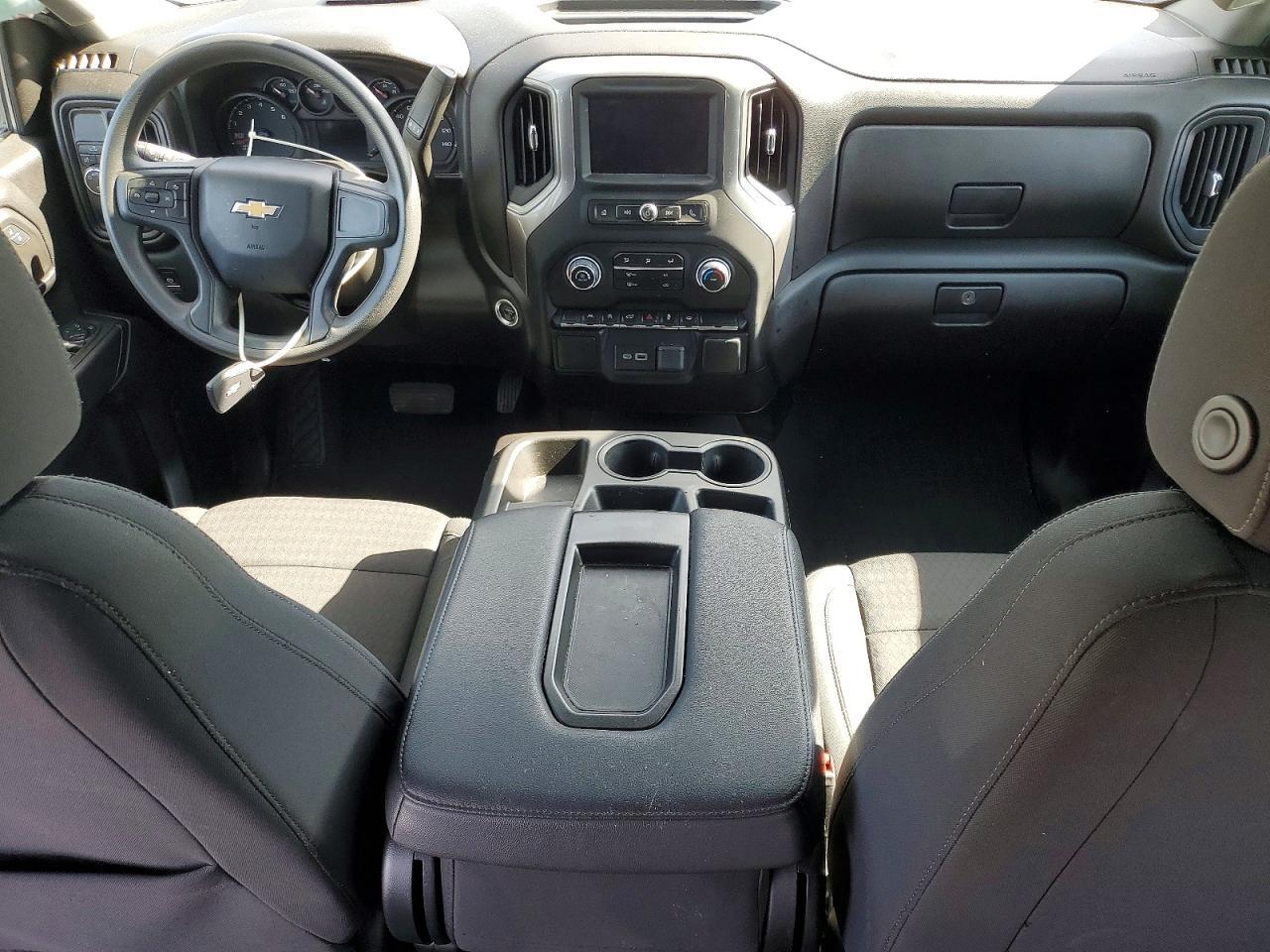 2024 Chevrolet Silverado C1500 Custom