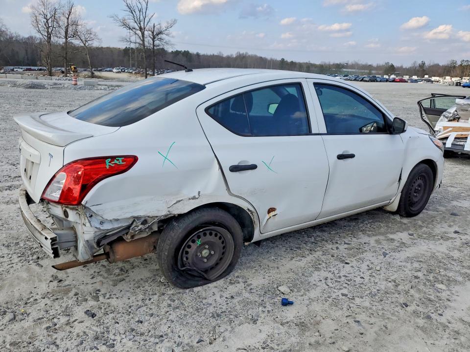 2018 Nissan Versa s