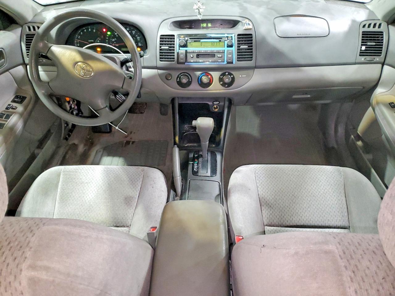 2003 Toyota Camry le