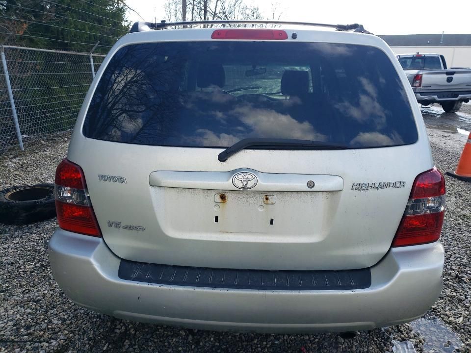 2004 Toyota Highlander Base