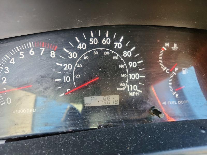 2005 Toyota Corolla le