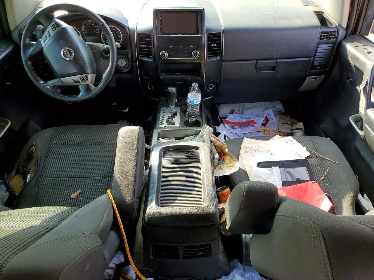 2013 Nissan Titan SV