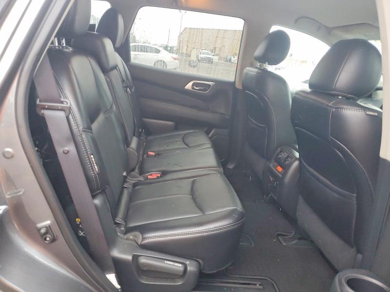 2020 Nissan Pathfinder sl
