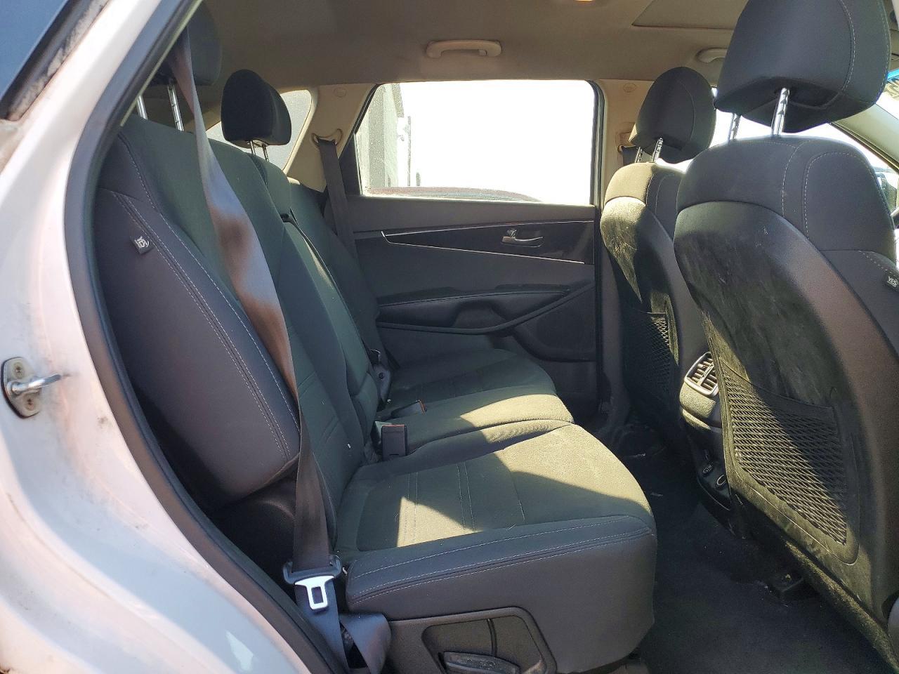 2017 KIA Sorento lx