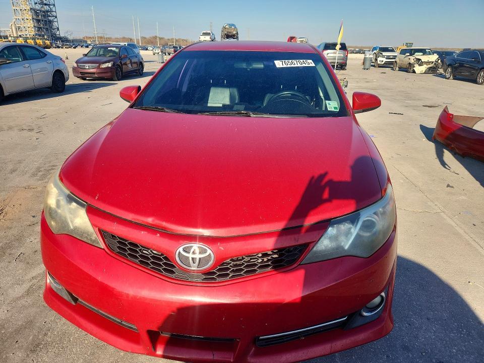 2014 Toyota Camry l