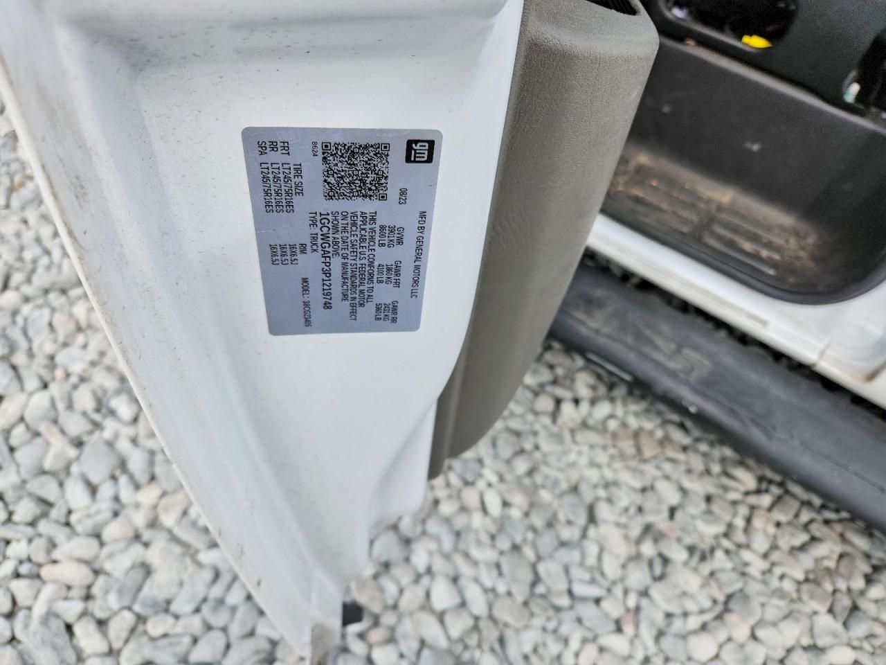 2023 Chevrolet Express G2500