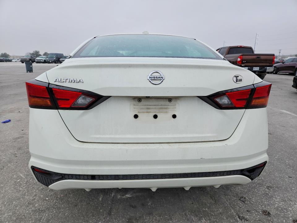 2020 Nissan Altima s