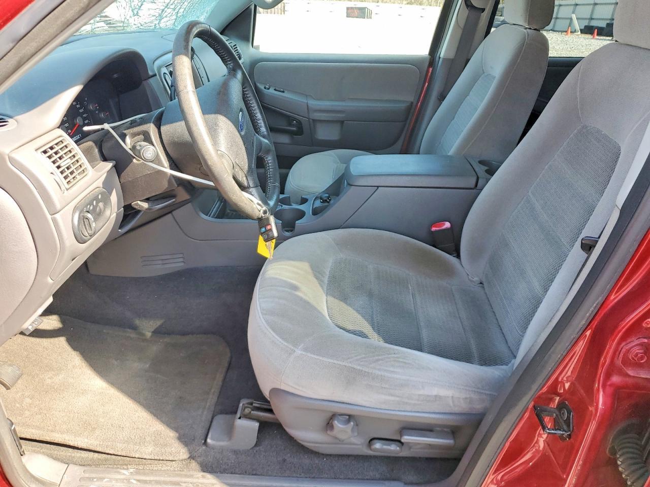 2005 Ford Explorer xlt
