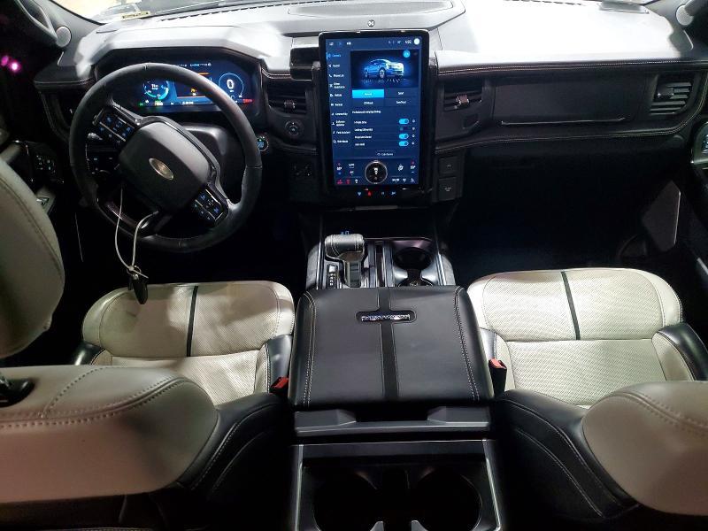 2023 Ford F150 Lightning pro