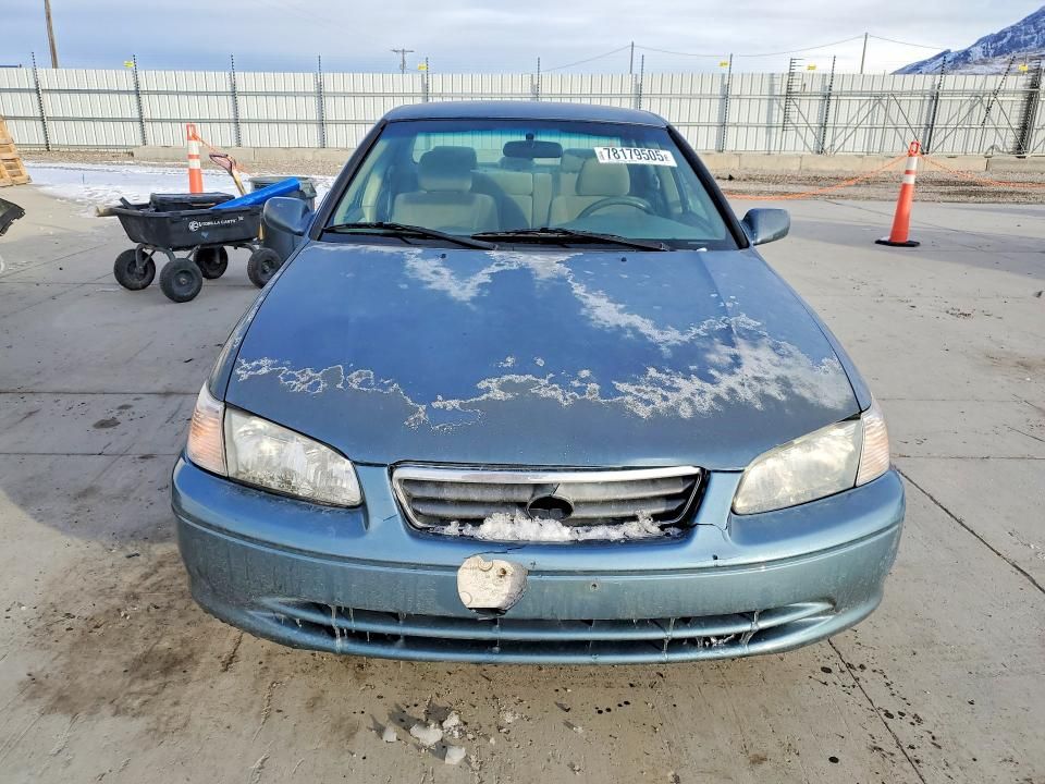2001 Toyota Camry le