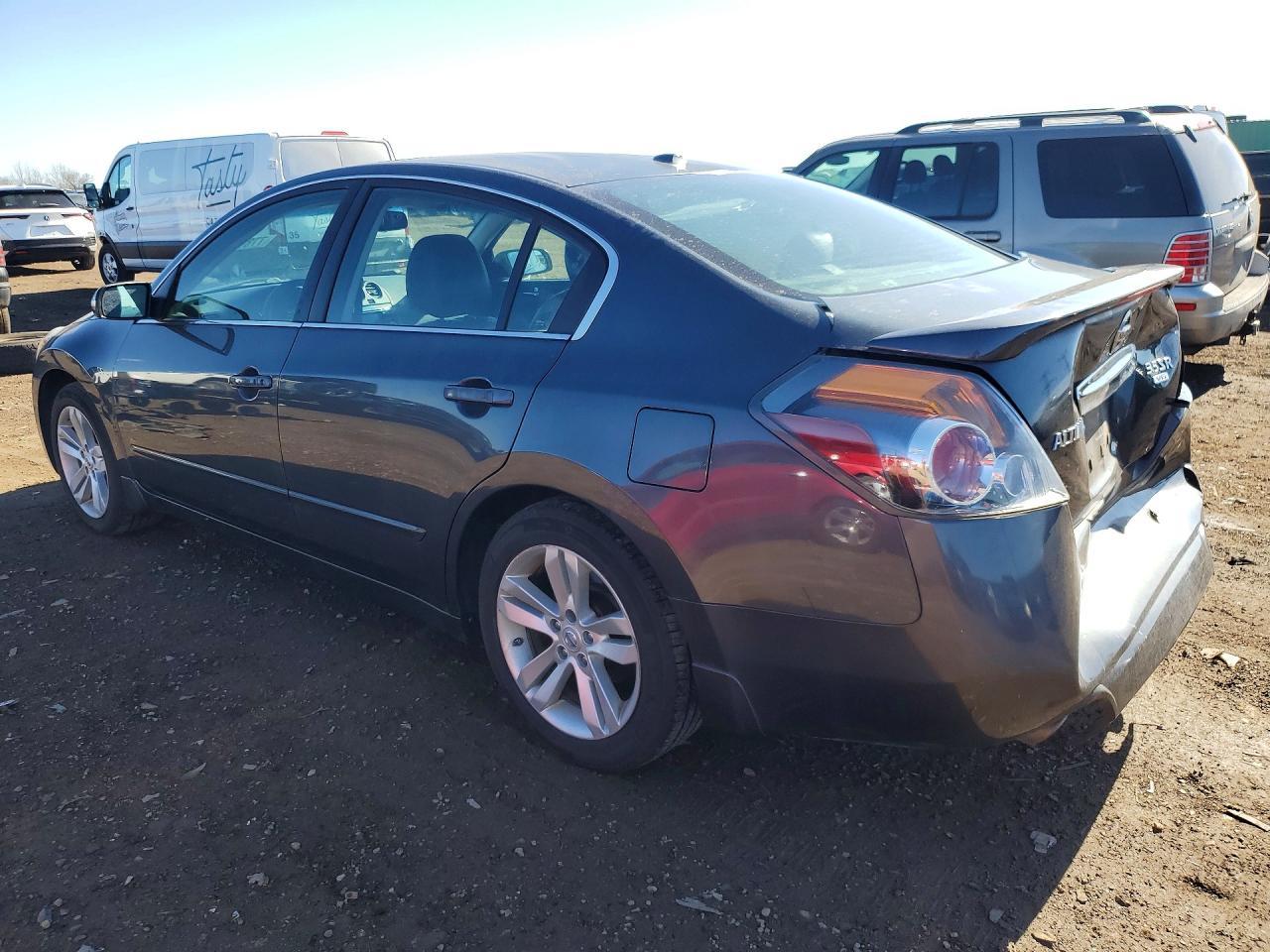 2011 Nissan Altima sr