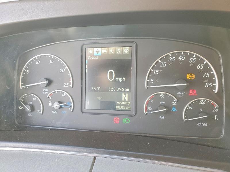 2021 Freightliner Cascadia 126 Semi Truck