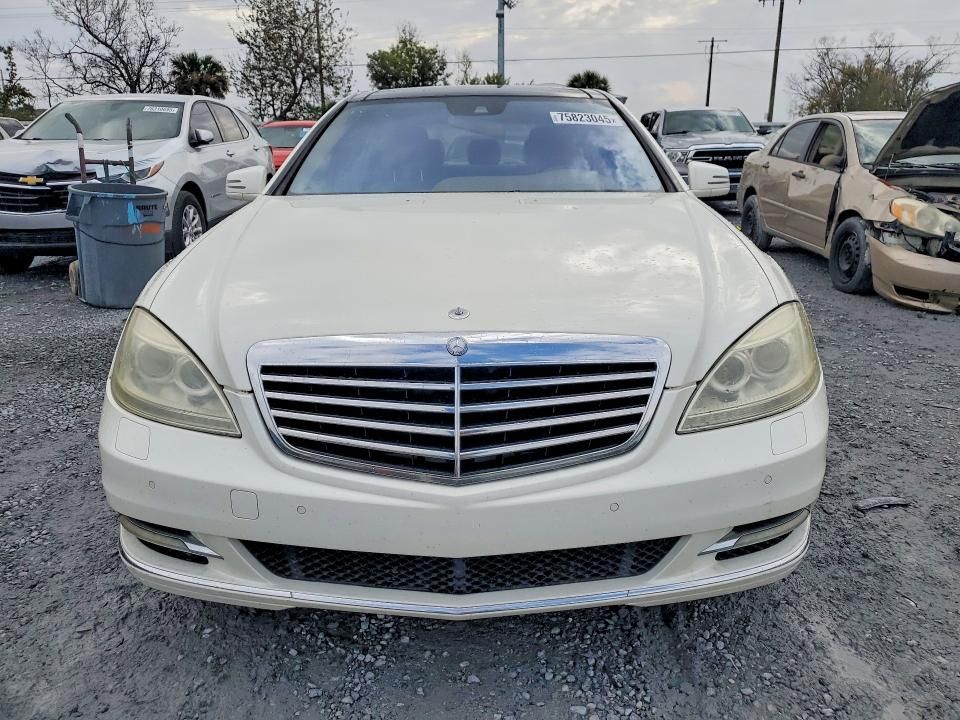 2013 Mercedes-Benz S 550