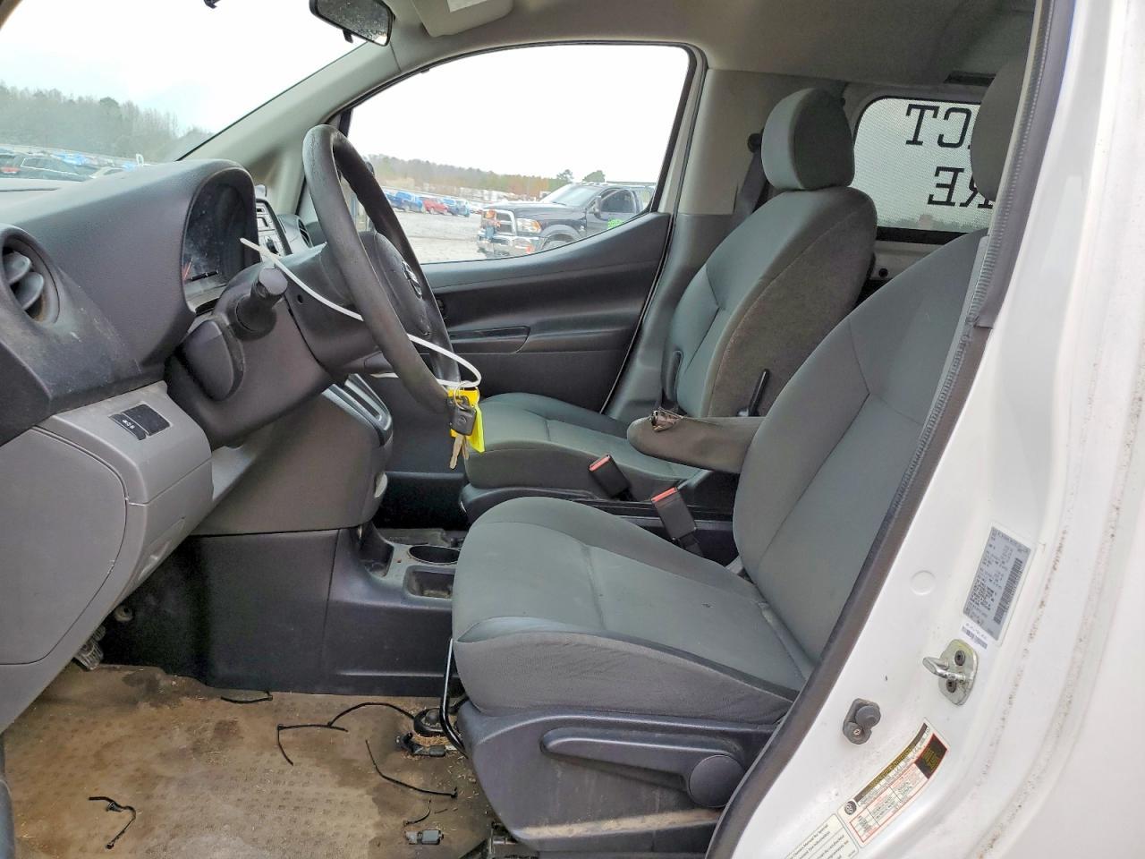 2015 Nissan NV200 S