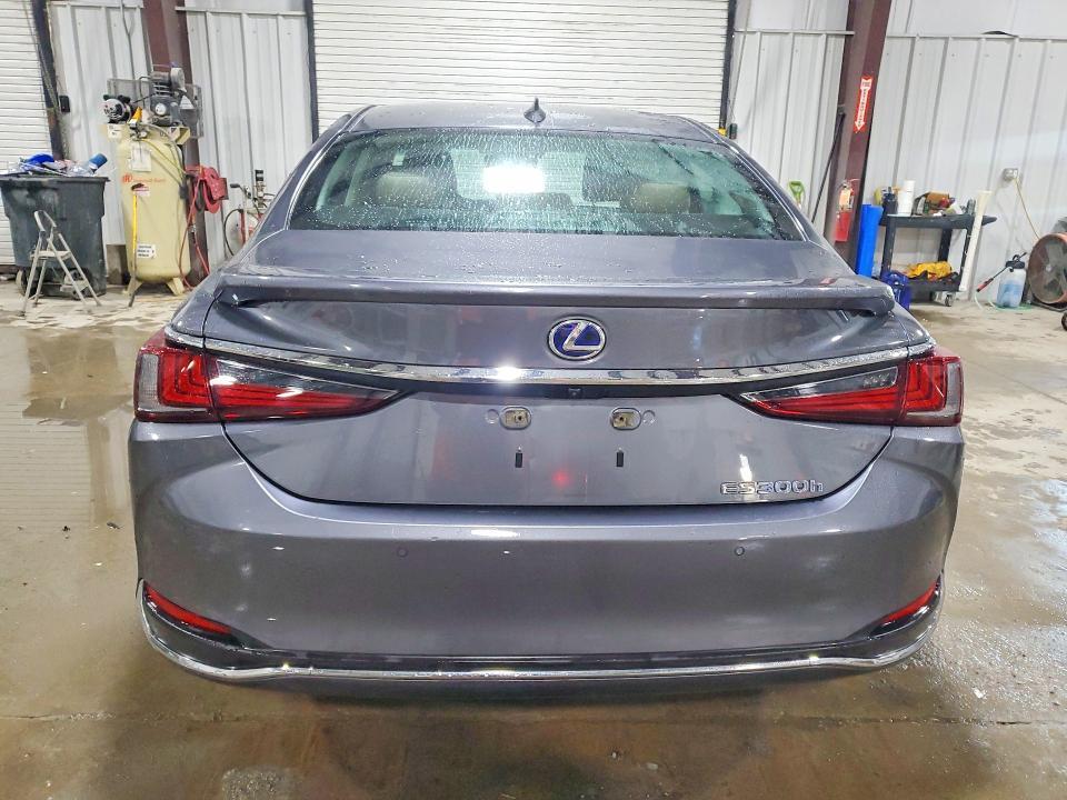 2021 Lexus Es 300h Luxury